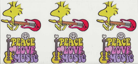 Snoopy 10  - Woodstock Peace, Love, Music